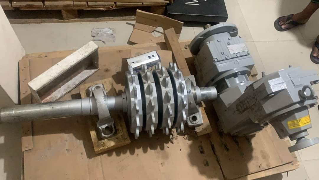 SEW-EURODRIVE RF77 VU21/A Motor With Wheel | Brand New |