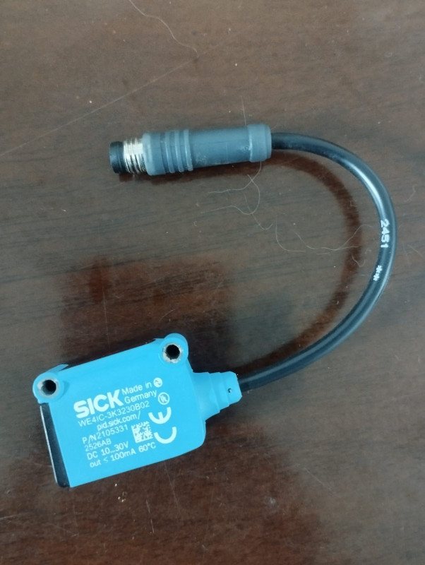 SICK Photoelectric Sensor WE4IC-3K3230B02, 2105331